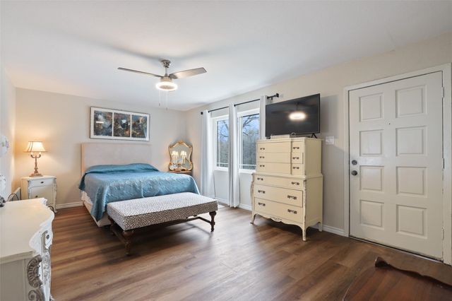 110 Vanshire Road W, Lakeside, TX 76108