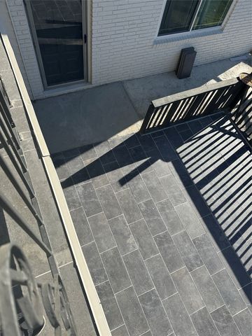 110 Vanshire Road W, Lakeside, TX 76108