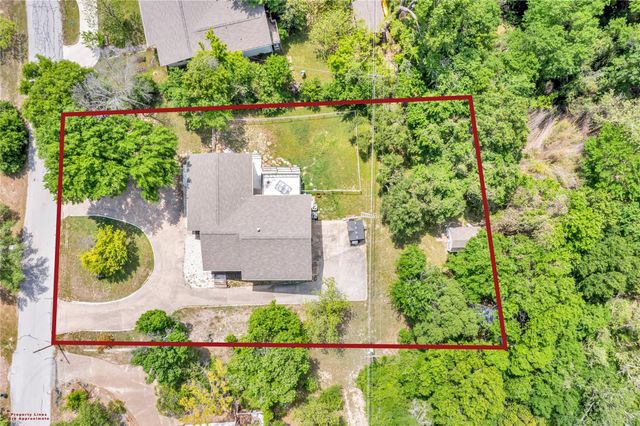 110 Vanshire Road W, Lakeside, TX 76108