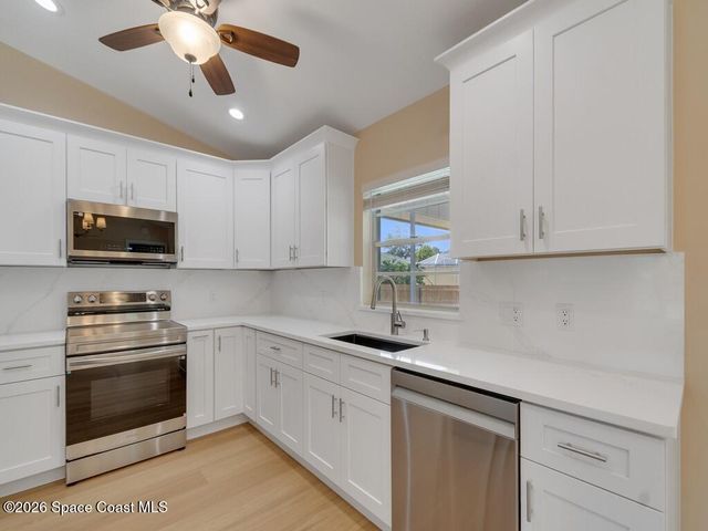 405 12th Avenue, Vero Beach, FL 32962