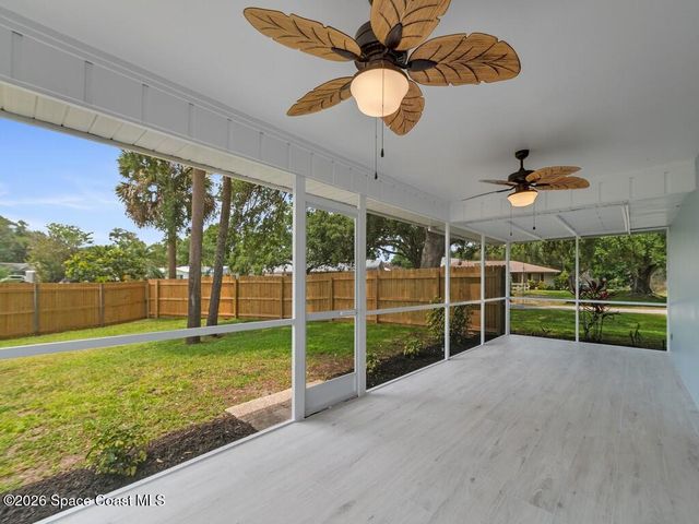 405 12th Avenue, Vero Beach, FL 32962