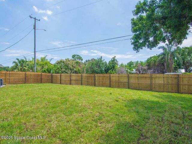 405 12th Avenue, Vero Beach, FL 32962
