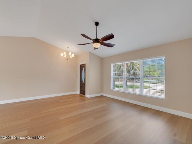 405 12th Avenue, Vero Beach, FL 32962