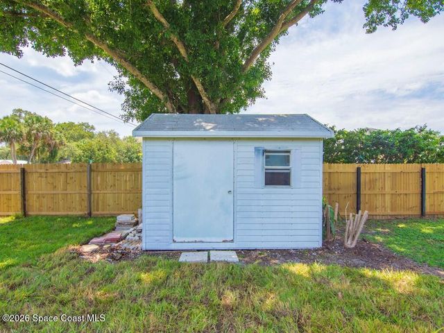 405 12th Avenue, Vero Beach, FL 32962