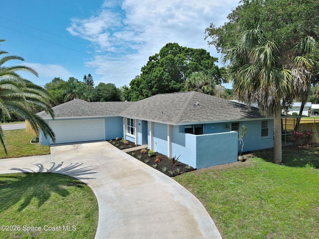 405 12th Avenue, Vero Beach, FL 32962