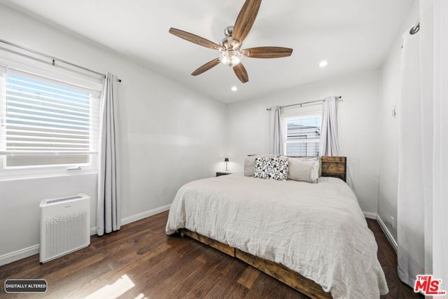 1501 W 104th Street, Los Angeles, CA 90047