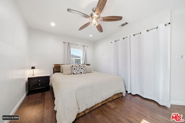 1501 W 104th Street, Los Angeles, CA 90047