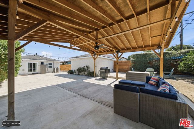 1501 W 104th Street, Los Angeles, CA 90047