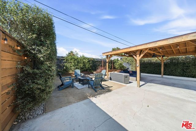 1501 W 104th Street, Los Angeles, CA 90047