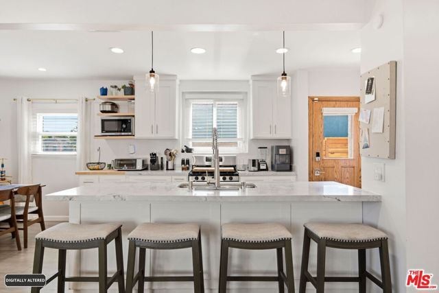 1501 W 104th Street, Los Angeles, CA 90047