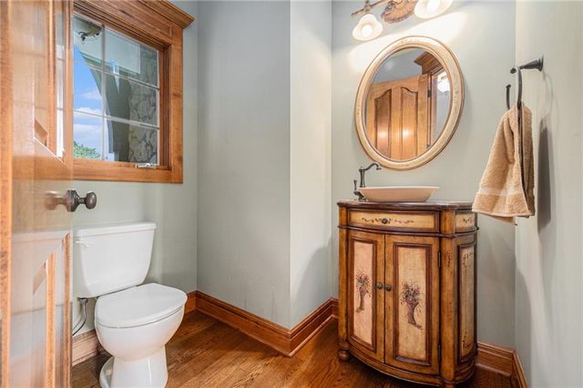 1900 NE 159th Street, Smithville, MO 64089