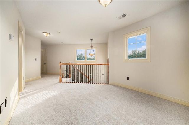 1900 NE 159th Street, Smithville, MO 64089