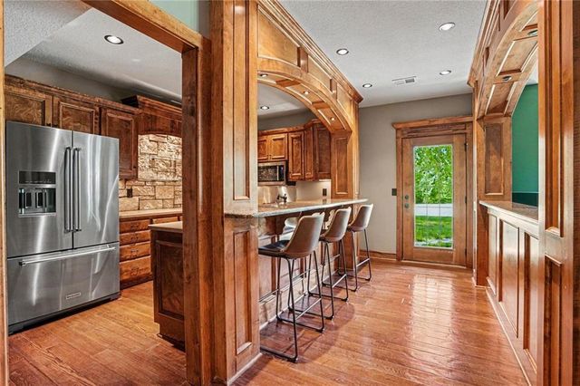 1900 NE 159th Street, Smithville, MO 64089