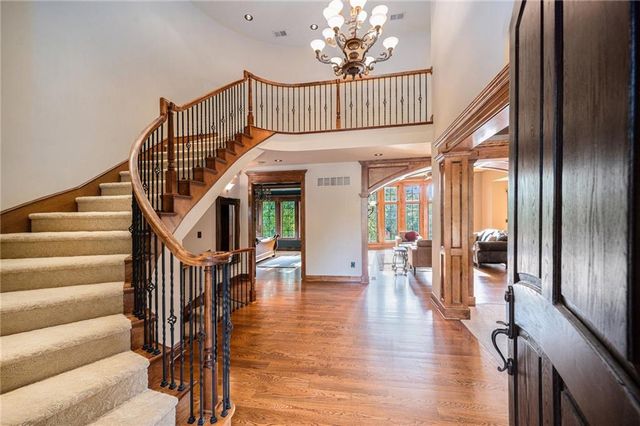 1900 NE 159th Street, Smithville, MO 64089