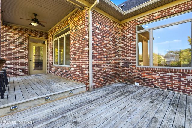 4123 Sanctuary Bluff Ln, Louisville, KY 40241
