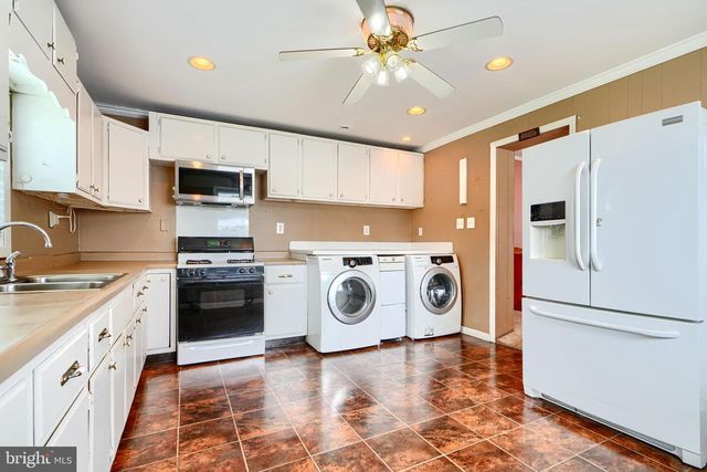 235 TRAPPE RD, Baltimore, MD 21222