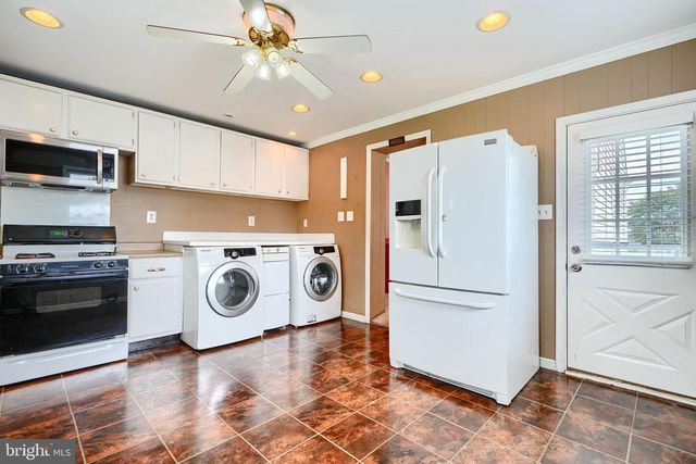 235 TRAPPE RD, Baltimore, MD 21222