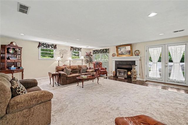 3252 Trickum Road, Woodstock, GA 30188