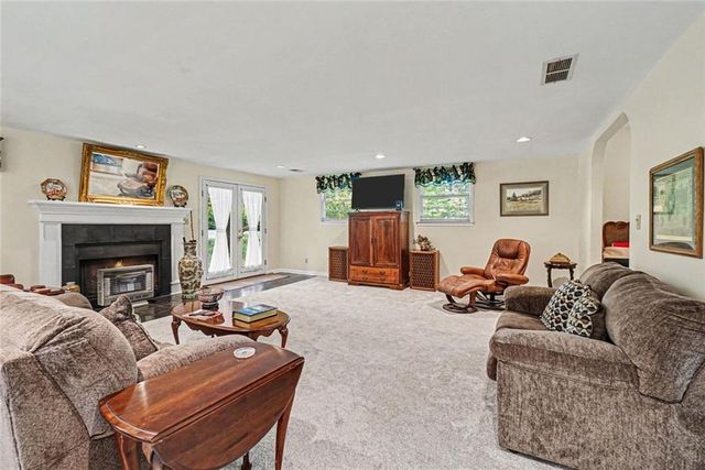 3252 Trickum Road, Woodstock, GA 30188