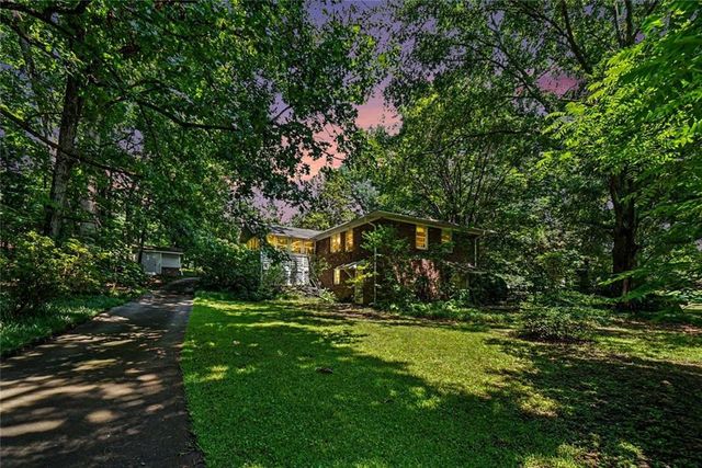 3252 Trickum Road, Woodstock, GA 30188