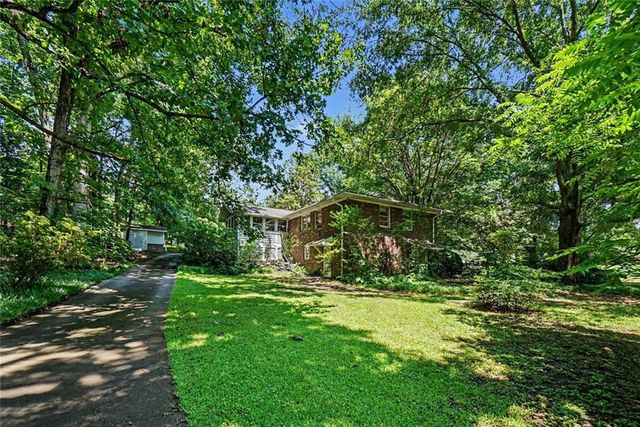 3252 Trickum Road, Woodstock, GA 30188