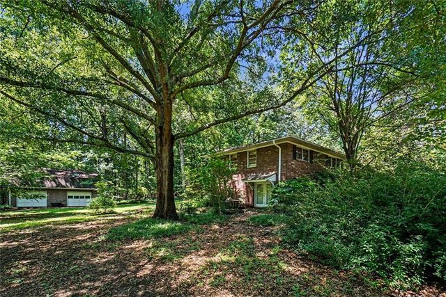 3252 Trickum Road, Woodstock, GA 30188