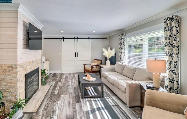 1890 Green Valley Rd, Alamo, CA 94507
