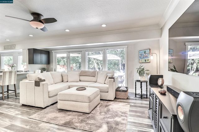 1890 Green Valley Rd, Alamo, CA 94507