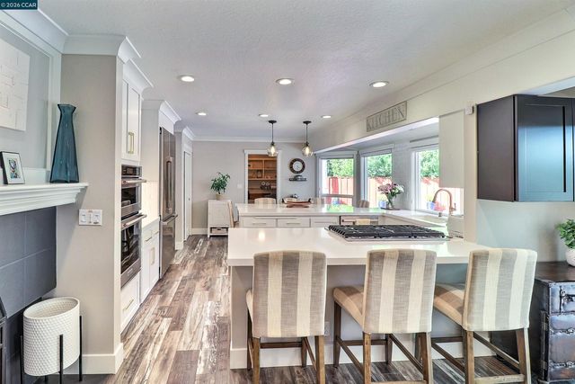 1890 Green Valley Rd, Alamo, CA 94507