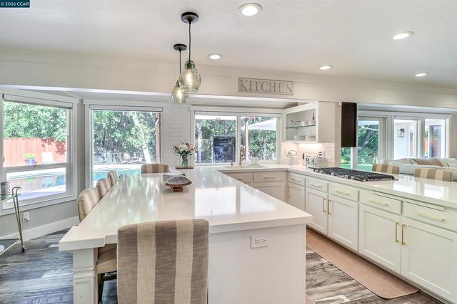 1890 Green Valley Rd, Alamo, CA 94507