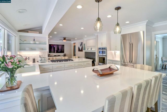 1890 Green Valley Rd, Alamo, CA 94507