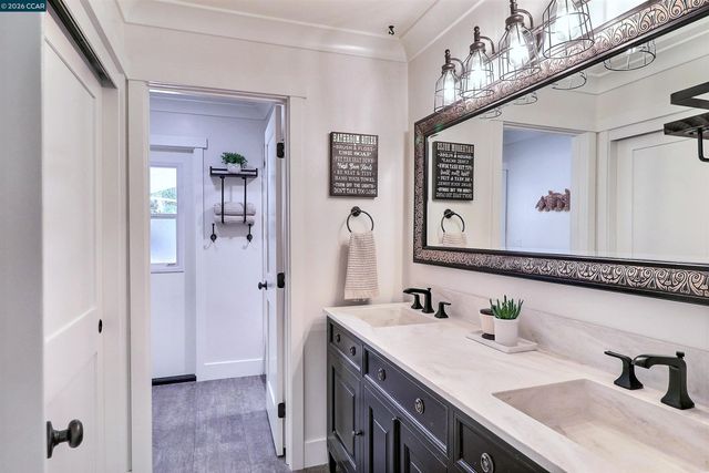 1890 Green Valley Rd, Alamo, CA 94507