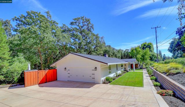 1890 Green Valley Rd, Alamo, CA 94507