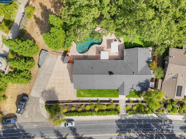 1890 Green Valley Rd, Alamo, CA 94507