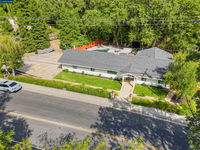 1890 Green Valley Rd, Alamo, CA 94507