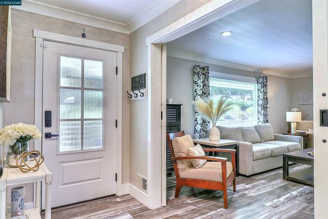 1890 Green Valley Rd, Alamo, CA 94507
