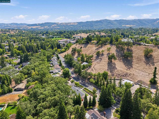 1890 Green Valley Rd, Alamo, CA 94507