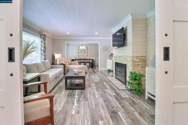 1890 Green Valley Rd, Alamo, CA 94507