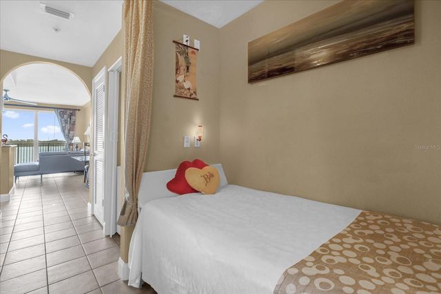 13427 BLUE HERON BEACH DRIVE 402, Orlando, FL 32821