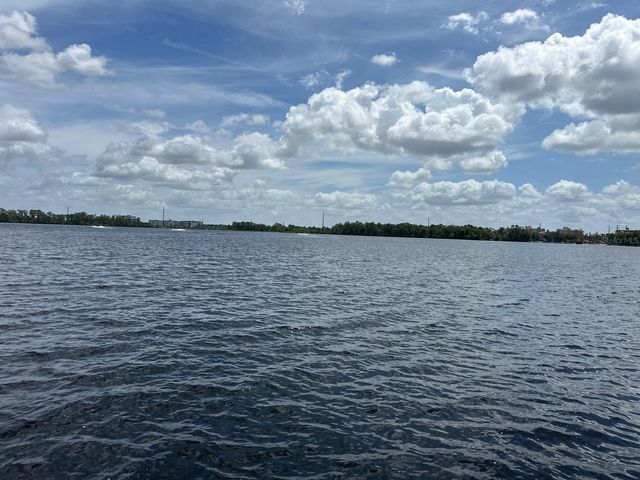 13427 BLUE HERON BEACH DRIVE 402, Orlando, FL 32821