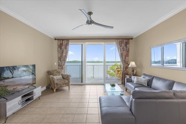 13427 BLUE HERON BEACH DRIVE 402, Orlando, FL 32821