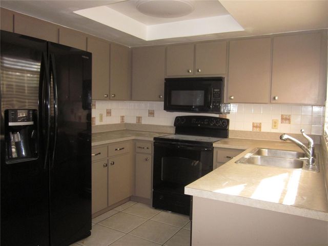 16006 EAGLE RIVER WAY, Tampa, FL 33624