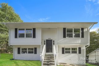 1322 Green Circle Drive, Gastonia, NC 28054