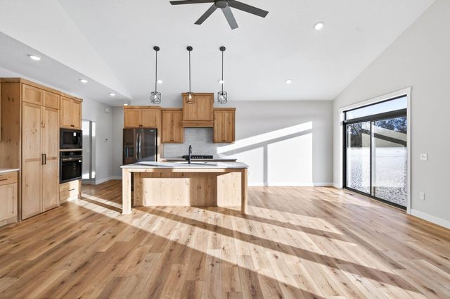 13437 295th Avenue NW, Princeton, MN 55371