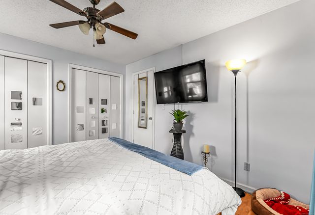 35 Kent Avenue, Bridgeport, CT 06610