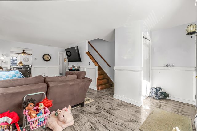 35 Kent Avenue, Bridgeport, CT 06610