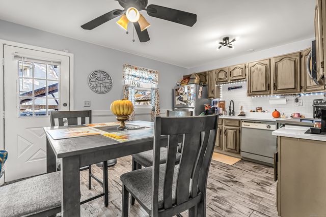 35 Kent Avenue, Bridgeport, CT 06610