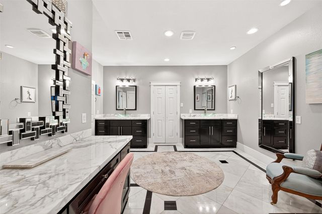 3018 S Saddlebrook Lane, Katy, TX 77494