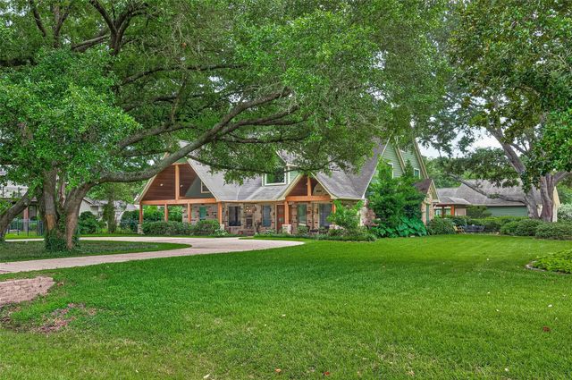 3018 S Saddlebrook Lane, Katy, TX 77494