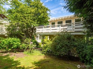 1724 26th Avenue, Seattle, WA 98122